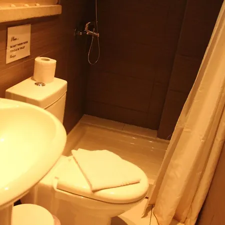 Downtown Ledras Apartament